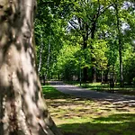 Katania Moxy Te&am Cracow Krakow