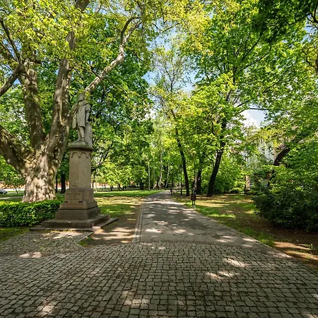 Katania Moxy Te&am Cracow 아파트 크라쿠프